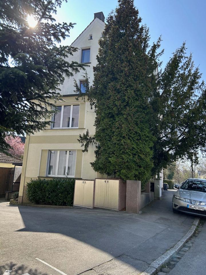 Thumbnail-Mehr-Familienhaus (4 Einheiten) wartet auf ein Kaufangebot