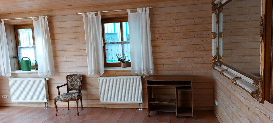 Thumbnail-Große behindertengerechte Wohnung in Hunderdorf zu vermieten