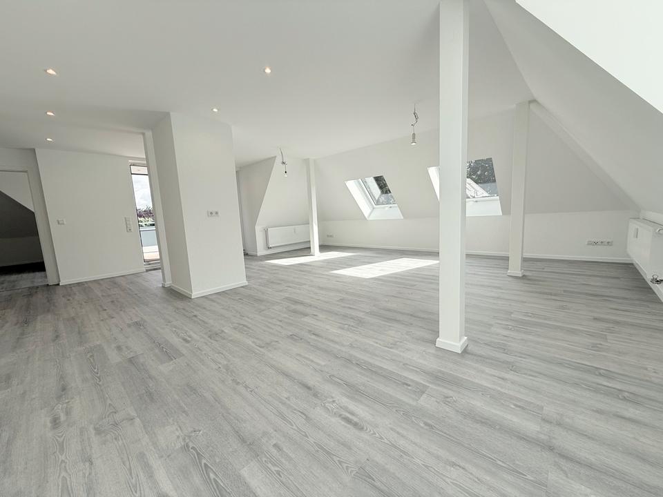 Thumbnail-5-Zi.-Mietwohnung mit Dachloggia am Meierteich!