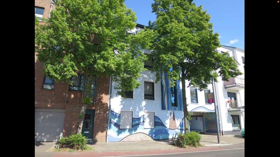 Thumbnail-Luxus 2-Zimmer-Wohnung in Niehl-Köln