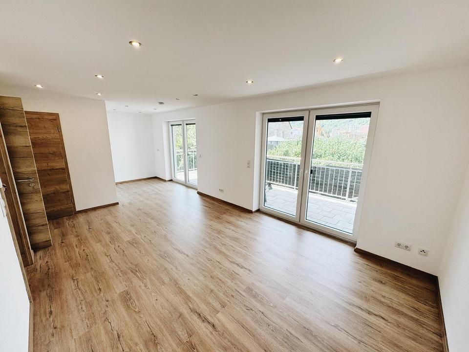 Thumbnail-Lichtdurchflutete Wohnung mit Balkon (möbliert)