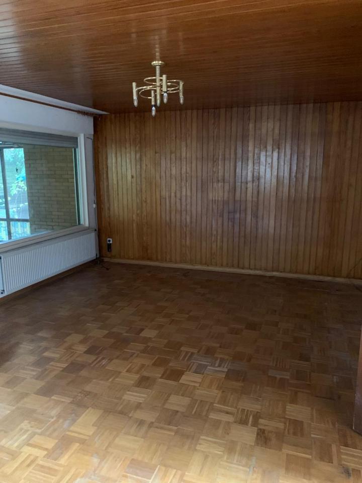 Thumbnail-Bungalow in Bad Pyrmont-Holzhausen sanierungsbedürftig