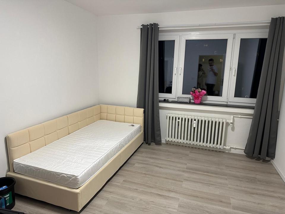 Thumbnail-1 Zimmer in einer Studenten Wg ab sofort möbelliert in Karlsruhe