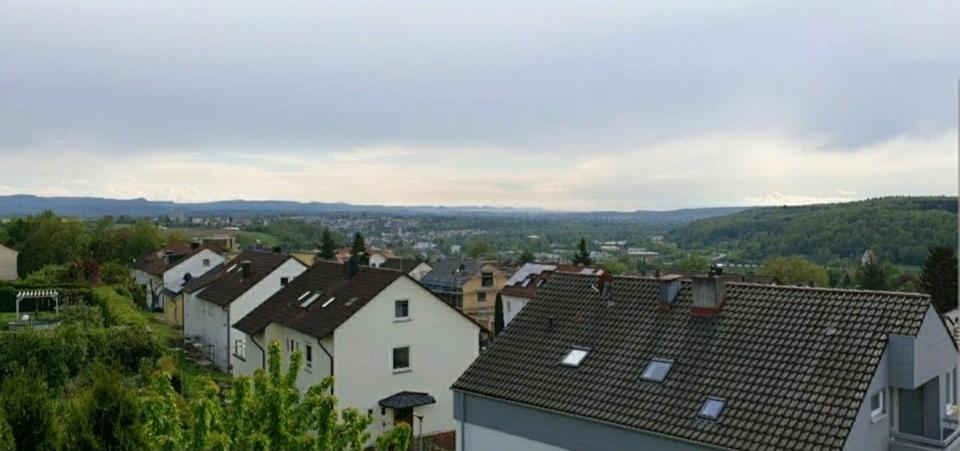 Thumbnail-Helle Zvei Zimmer Wohnung-Große Balkon-EBK