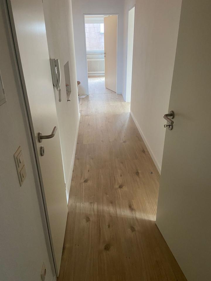 Thumbnail-Vermieten 3 Zimmer DG-Wohnung ab 1.11. in 73765 Neuhausen