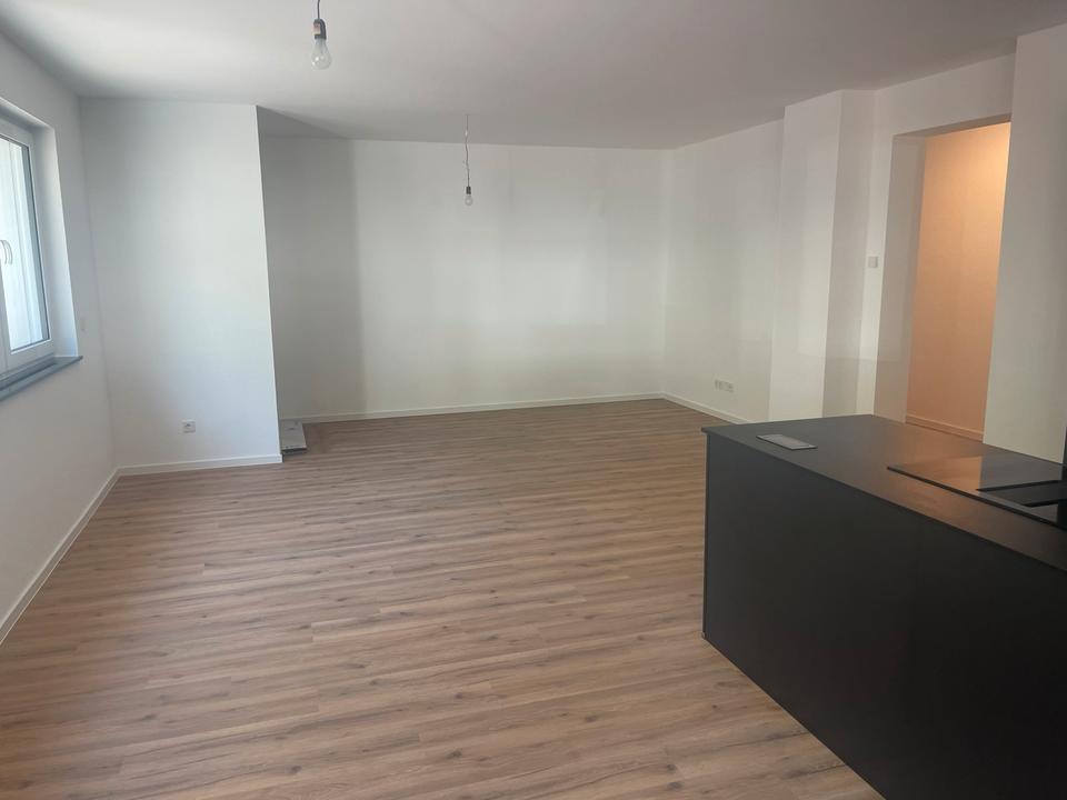Thumbnail-Attraktive und neue 3-Zimmer-Erdgeschoßwohnung in Alt-Saarbrücken
