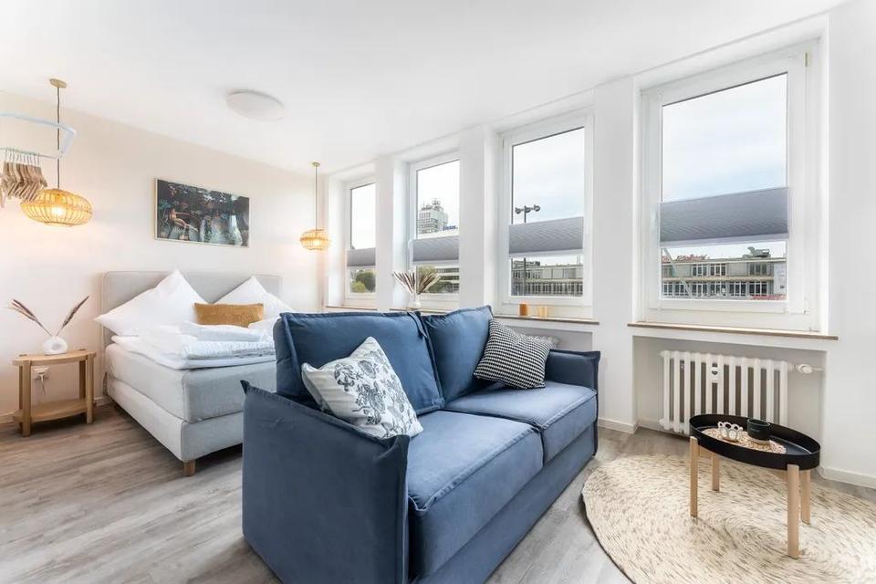 Thumbnail-Wild Dream Studio Apartment