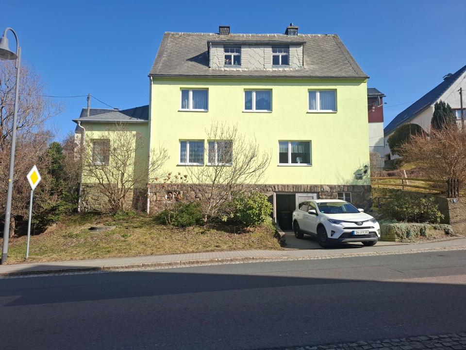 Thumbnail-Grundstück mit Wohnhaus