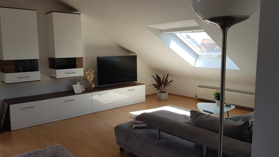 Thumbnail-Helle DG-Wohnung zur Miete in Gambach
