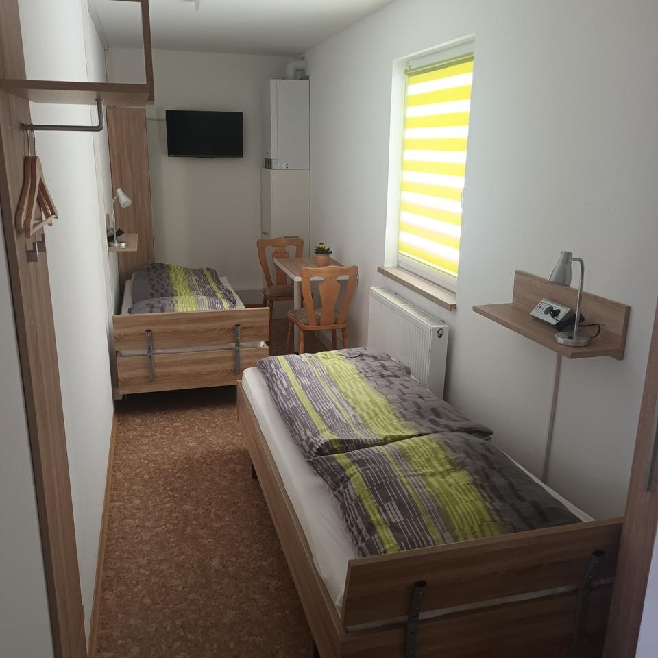 Thumbnail-2 Doppelzimmer als Monteurszimmer mit Einbauküche