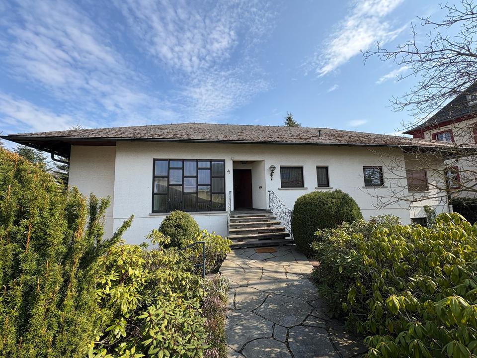 Thumbnail-Von Privat: Großes Haus + 1.630 m² Grundstück mit Potenzial
