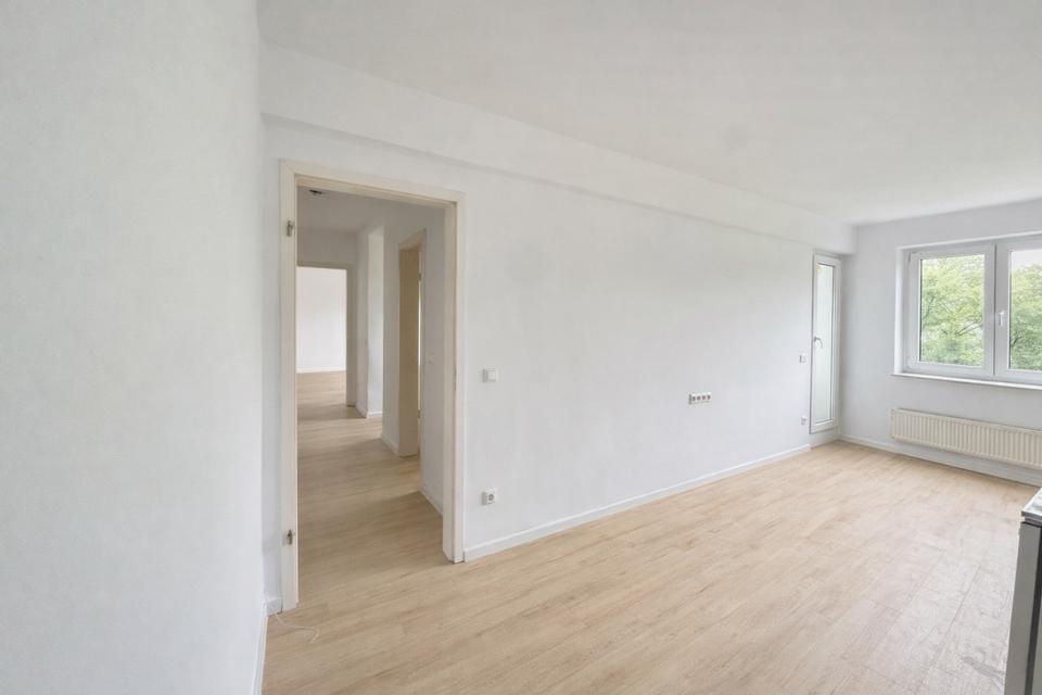 Thumbnail-Komplett renovierte 2-Zimmer Wohnung geeignet für 2er WG