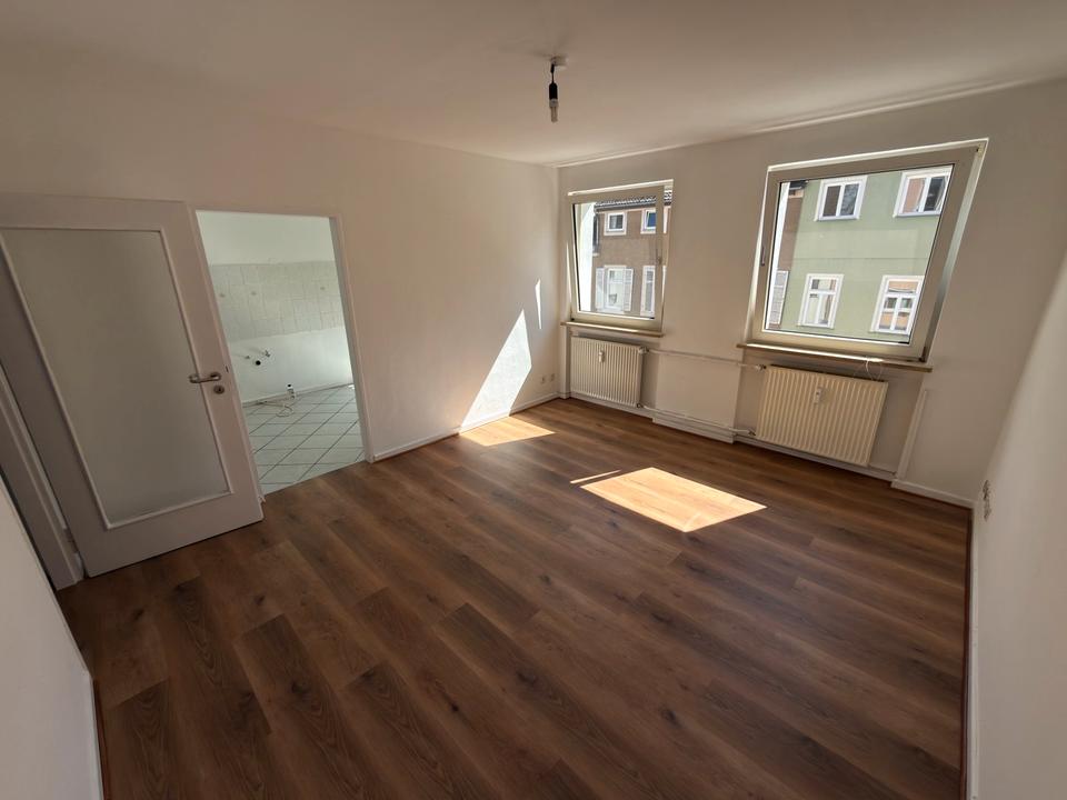 Thumbnail-2-Zimmer-Wohnung in zentraler Lage von Wiesbaden-Biebrich