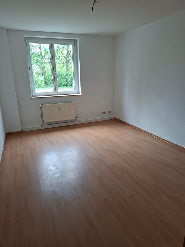 Thumbnail-2 Zimmer Wohnung im Erdgeschoss mit Wanne & Tageslichtbad! #DD141