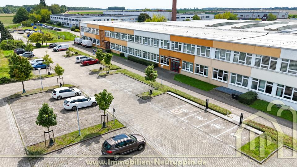 Thumbnail-Individuell anpassbare Büroflächen mit Stellplätzen in Neuruppin-Treskow