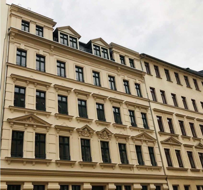 Thumbnail-2-Zimmer-teilmöbilerte Wohnung im sanierten Altbau – ruhige Lage mit Aufzug & Balkon