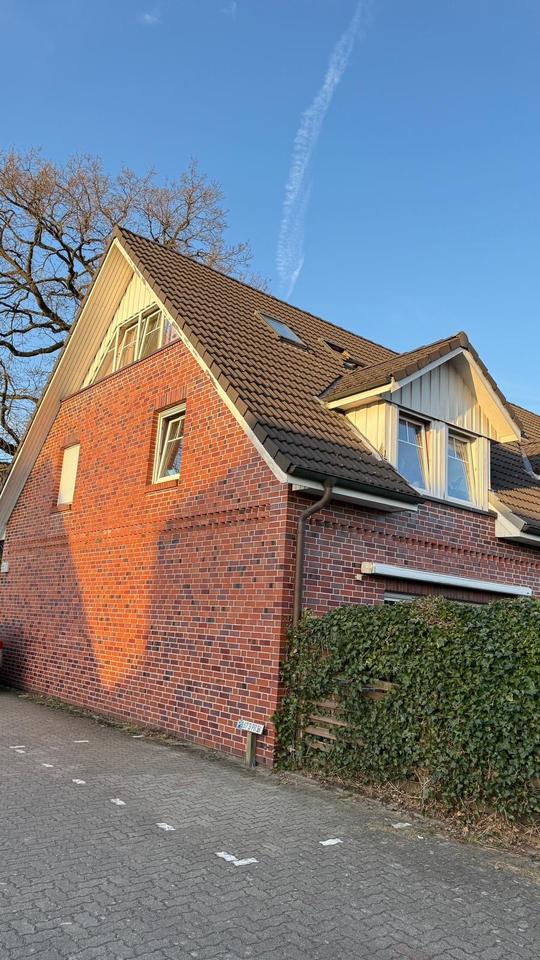 Thumbnail-Reihenhaus in Ulzburg Süd mit Carport und Gartenhäuschen