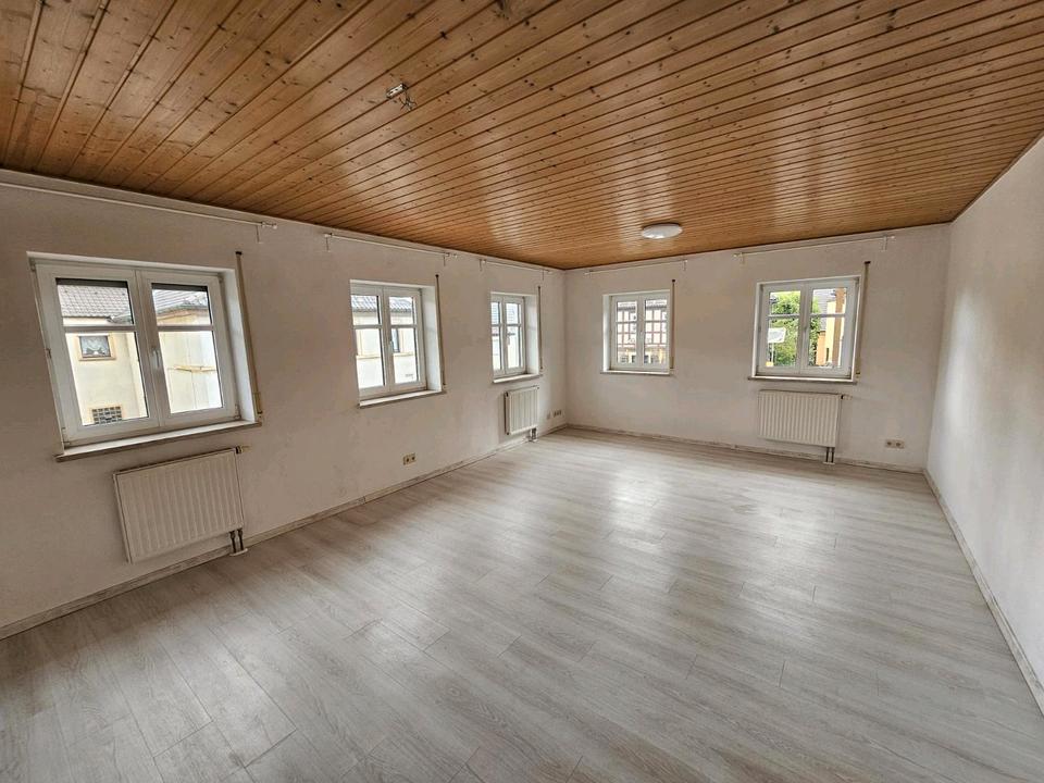 Thumbnail-2-Zimmer-Wohung, 78qm, zentrale Lage, Altenkunstadt zu vermieten