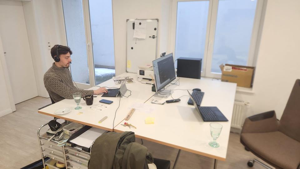 Thumbnail-Coworking Space im Aufbau | Fixed Desk ca. 10 m² | Individuell