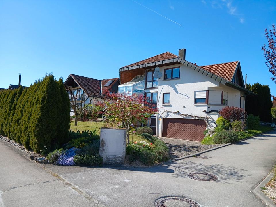 Thumbnail-Freistehendes Architekten Einfamilienhaus