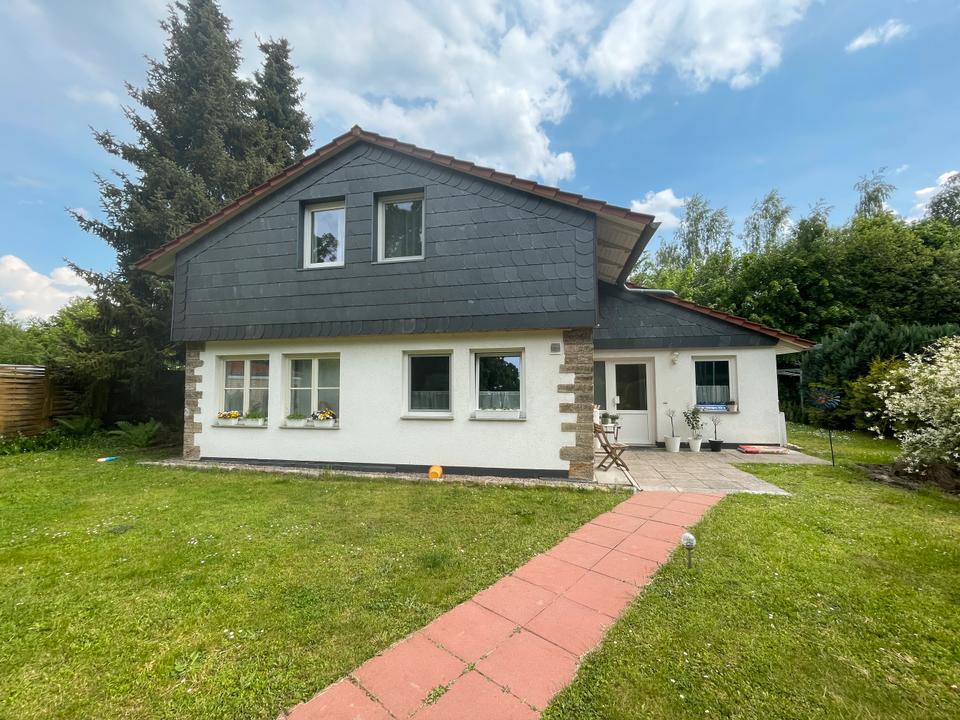 Thumbnail-Besonderes EFH mit schönem Garten