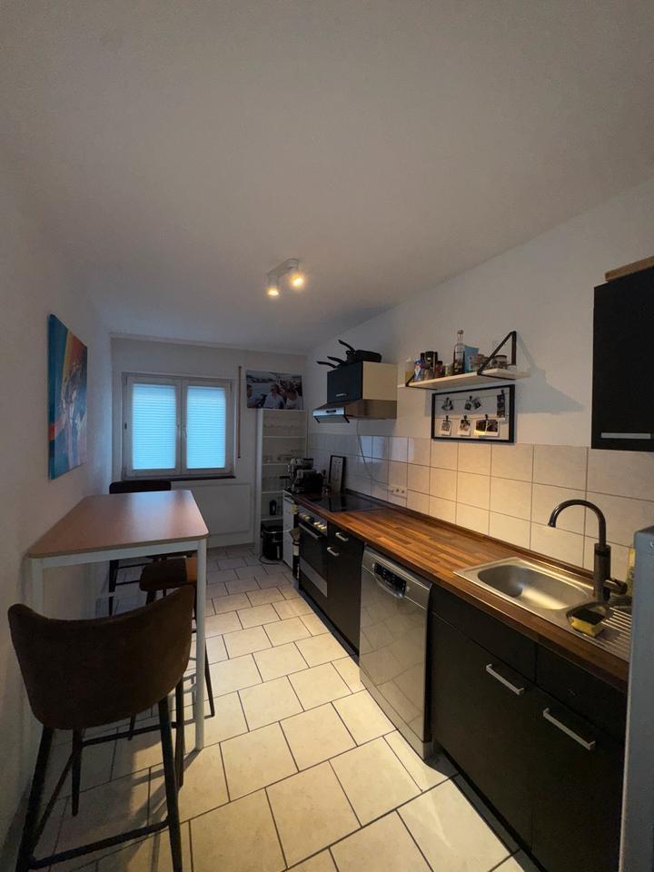 Thumbnail-Für Studierende: Helle große 2-Zimmer-Wohnung WG-geeignet