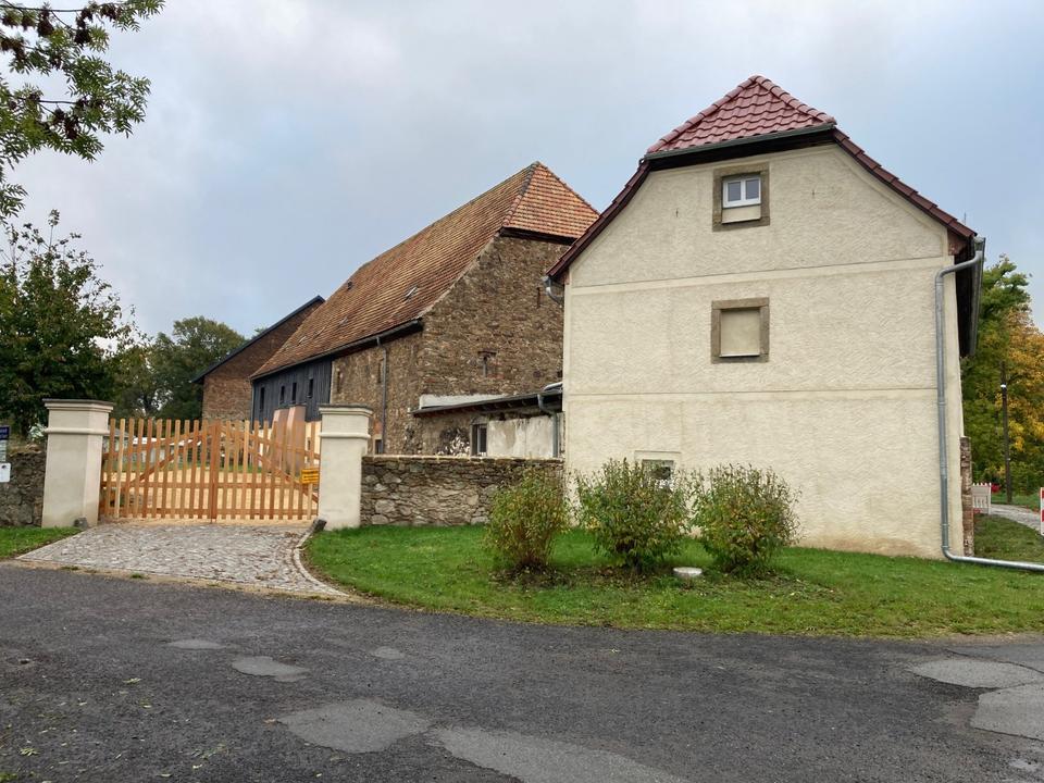 Thumbnail-Saniertes Einfamilienhaus auf dem Schlossplatz in Wurschen zu vermieten