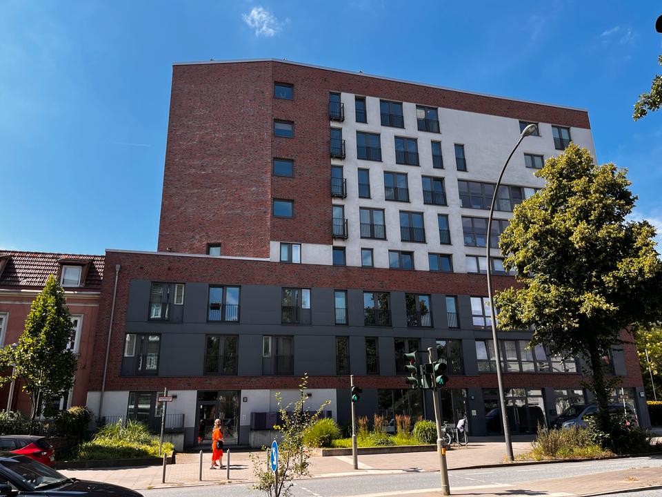 Thumbnail-Großzügige 4-Zimmer-Wohnung mit Balkon in Hamburg Nord - Wentzel Dr.