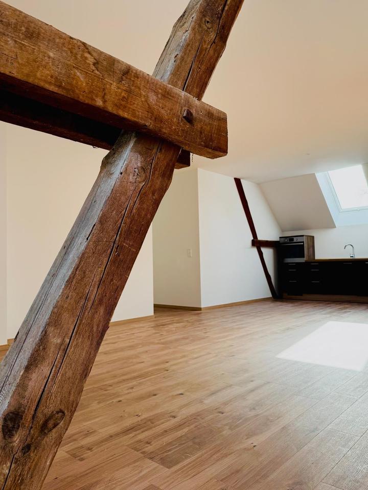 Thumbnail-Helle 3-Zimmer Dachgeschosswohnung in Wiesbaden-Erbenheim