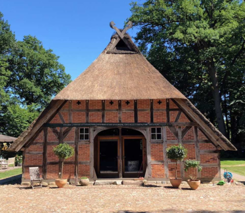 Thumbnail-„Landsitz unter Reet'' zwischen Bremen und Hamburg