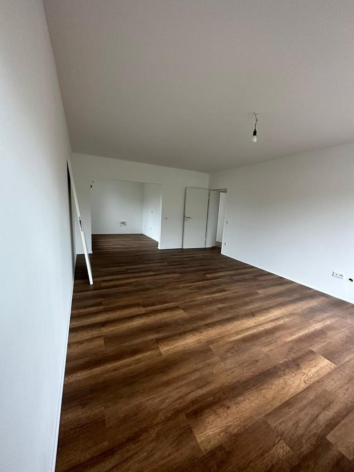 Thumbnail-4-Zimmer Wohnung 90qm mit Garten in Bi.-Hillegossen, ab 01.08.