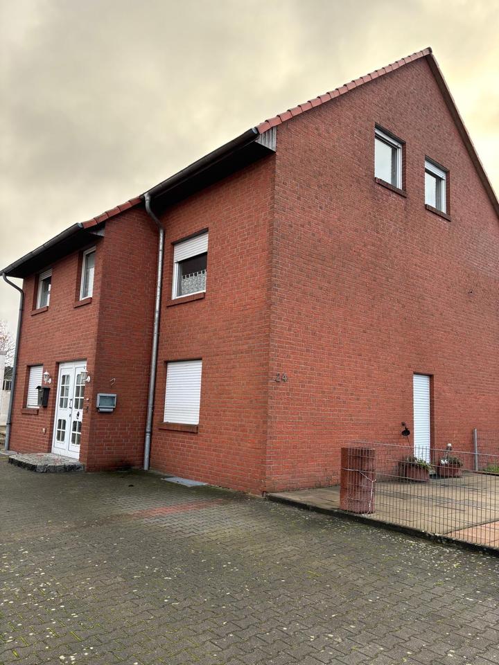 Thumbnail-Großes Einfamilienhaus mit mehreren Wohneinheiten PROVISIONSFREI