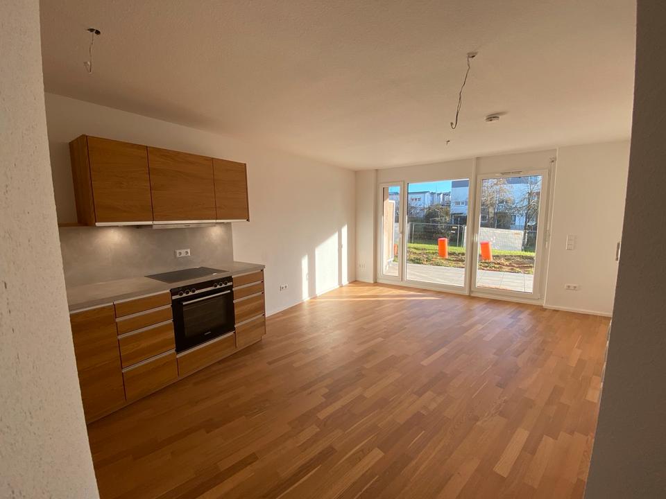 Thumbnail-Erstbezug - 2,5 Zimmerwohnung mit TG, EBK und Garten in Öhringen