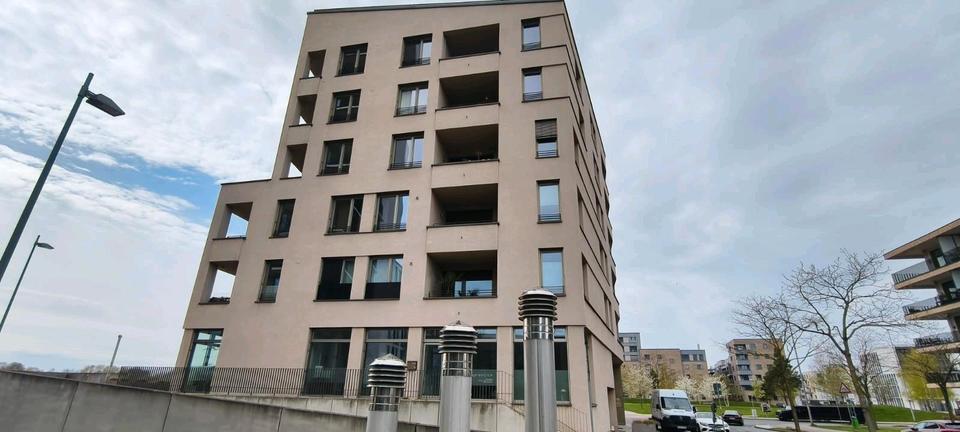 Thumbnail-Geräumige 2 Zi-Penthaus mit separater Küche,direkt an der Weser