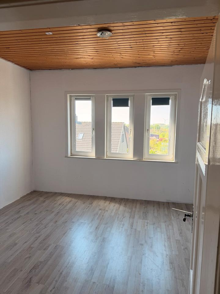 Thumbnail-4.5 Zimmer Wohnung in zentraler Lage
