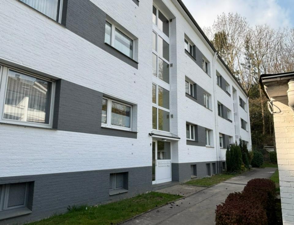 Thumbnail-Erstbezug nach Renovierung, 3 Zimmer im ruhigen Mehrfamilienhaus