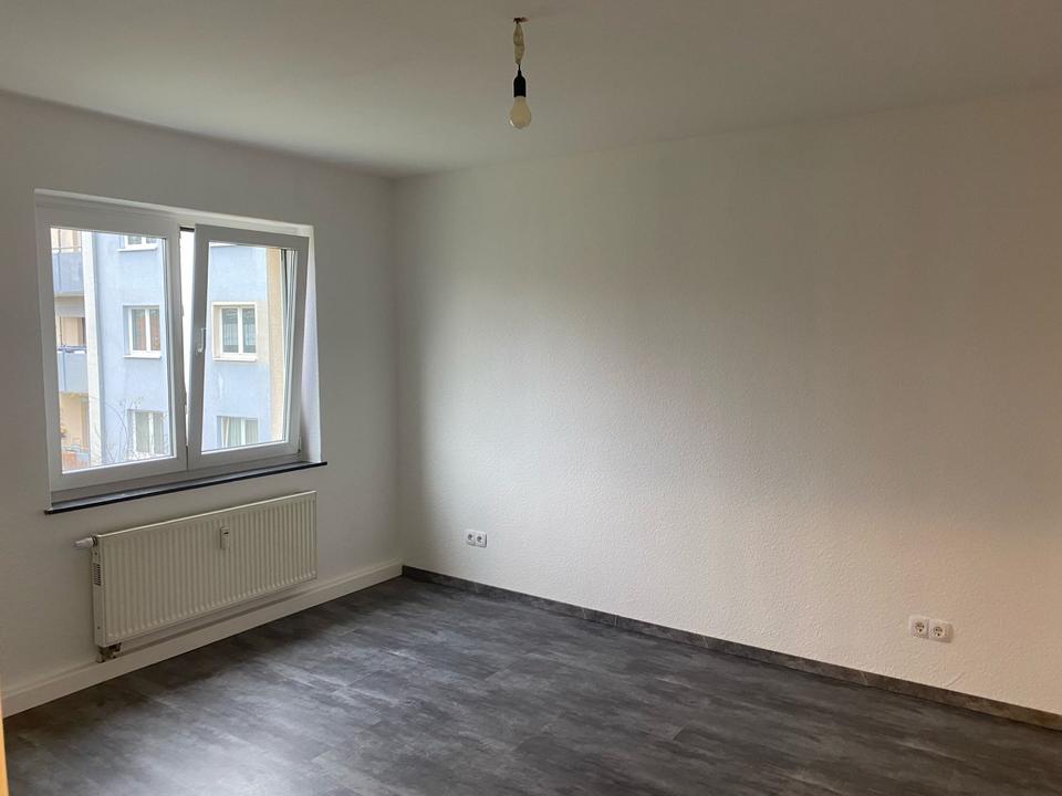 Thumbnail-Kleine Wohnung mit Domblick an der Grenze von Nippes nach Niehl