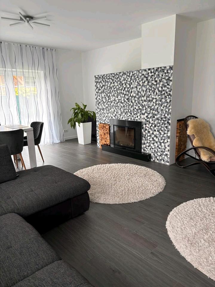 Thumbnail-Modernes Familienhaus mit Designer-Küche, Kamin, Sauna & Garten