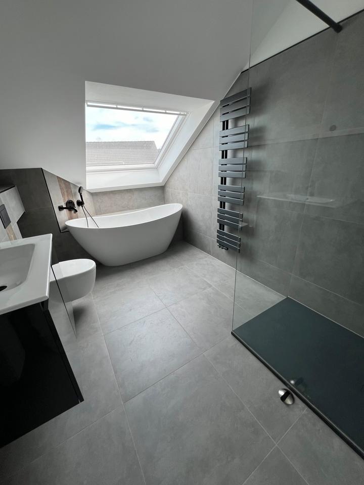 Thumbnail-Dachgeschoss Wohnung Zu vermieten 83 m2