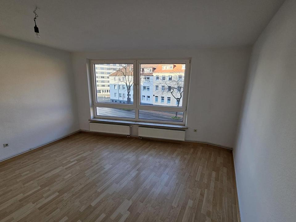 Thumbnail-Lichtdurchflutete 2-Zimmer-Wohnung mit Balkon zum Wohlfühlen