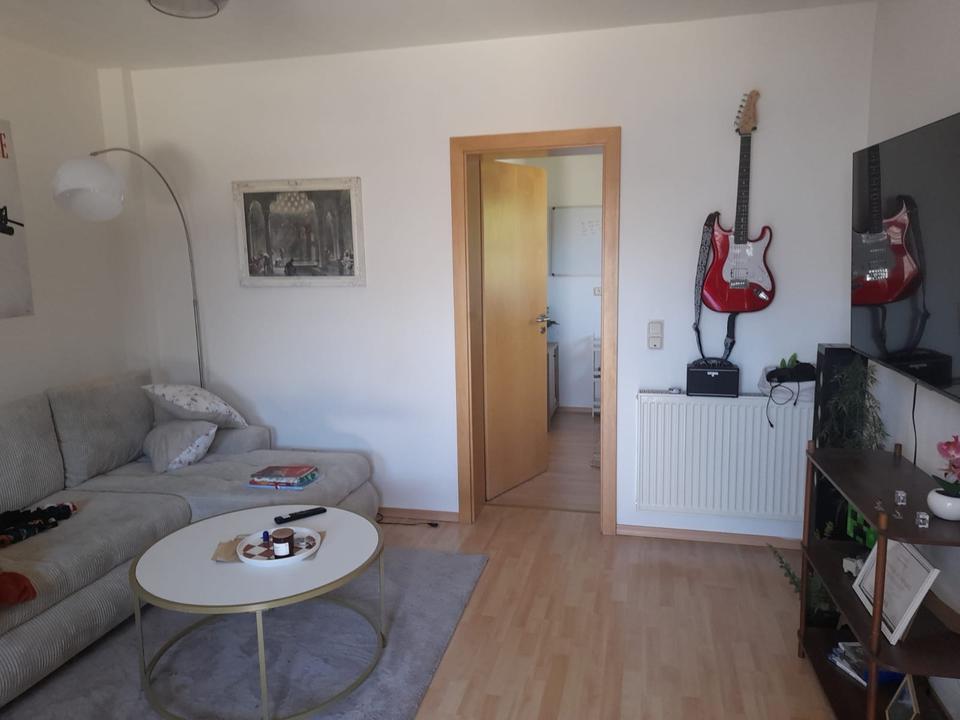 Thumbnail-Helle 2 Zimmer Wohnung