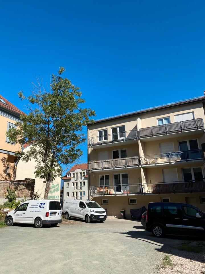 Thumbnail-Geräumige 4,5 Zimmer-Wohnung in Gotha mit einladenden Balkon