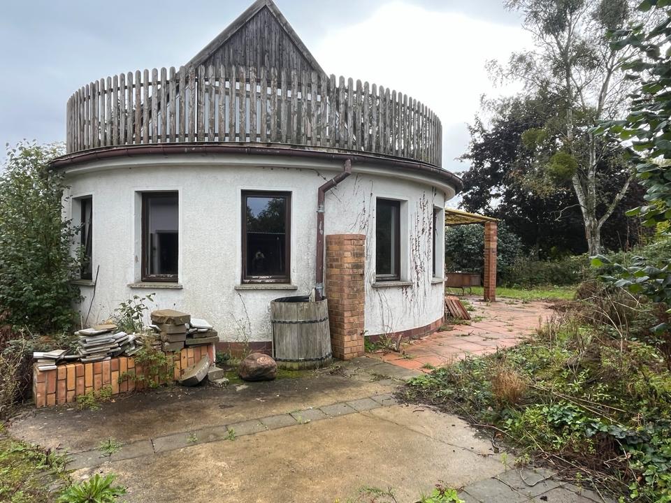 Thumbnail-Charmantes Einfamilienhaus mit großem Grundstück & Pool