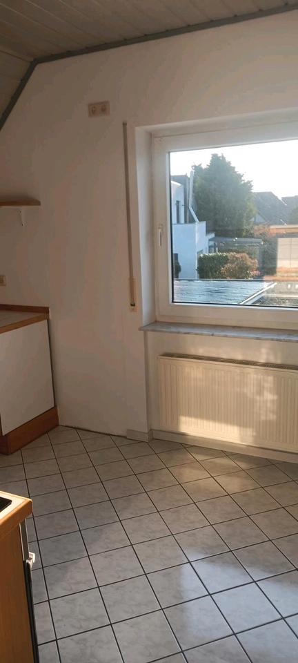 Thumbnail-2,5-Zimmer-Dachgeschosswohnung in Bungerhof mit Stellplatz