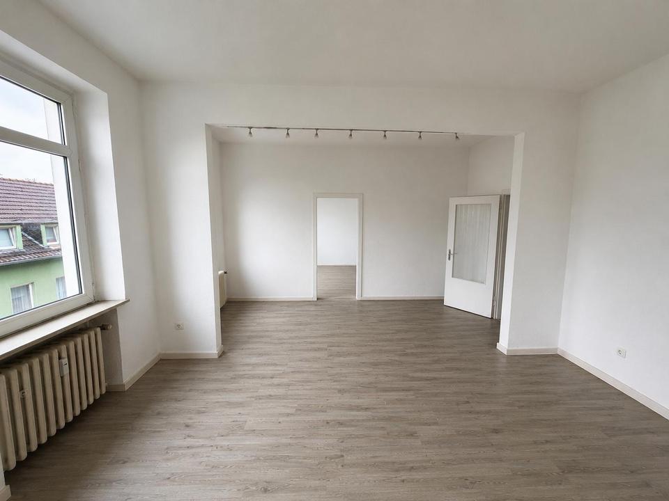 Thumbnail-frisch renovierte 3 Zimmer ZKDB Wohnung in Krefeld