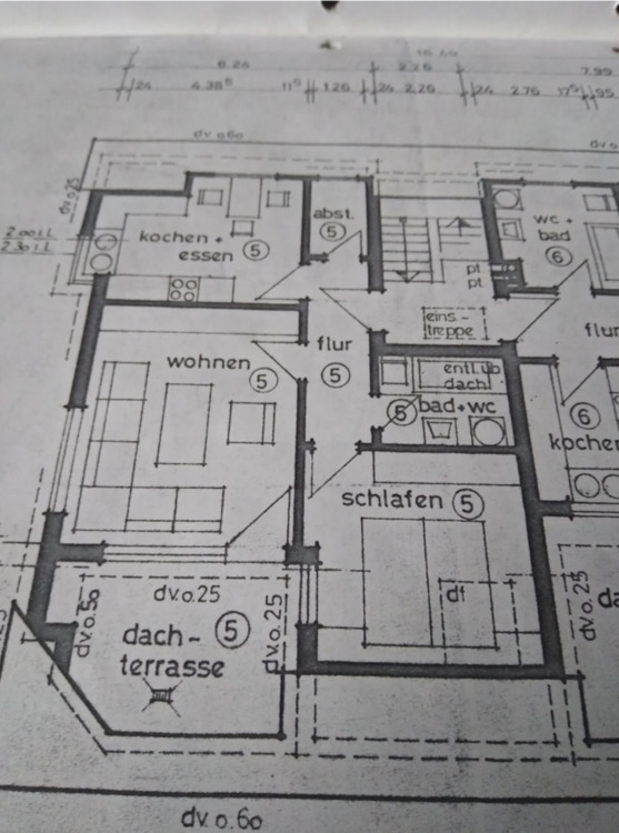 Thumbnail-Lorch, 2 12-Zimmer DG-Wohnung