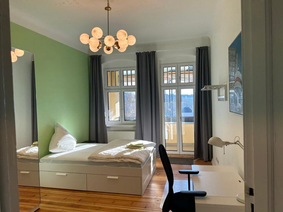 Thumbnail-5-Zimmer-Wohnung 2 Balkonen & Parkplatz 5 bedroom apartment