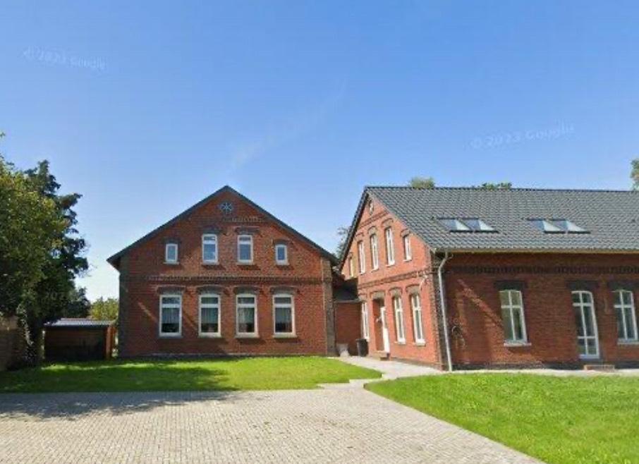 Thumbnail-Helle & charmante 3 - Zimmerwohnung mit Einbauküche