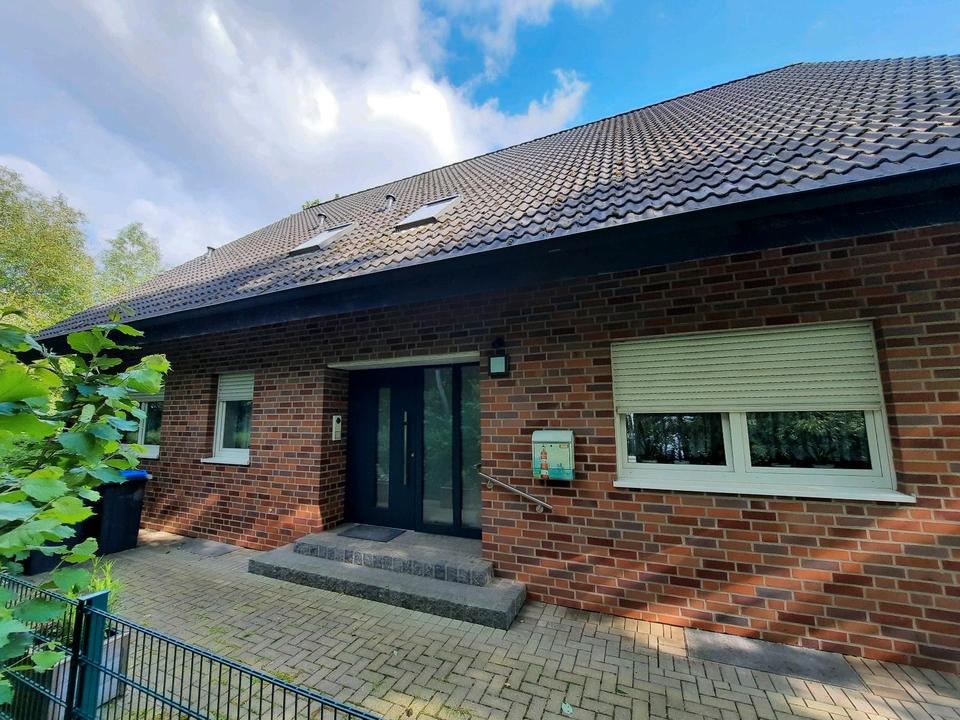 Thumbnail-Großzügige 5 Zimmer Wohnung mit Loggia in Beckum-Vellern