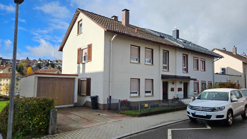 Thumbnail-Doppelhaushälfte mit Garage in St.Georgen im Schwarzwald